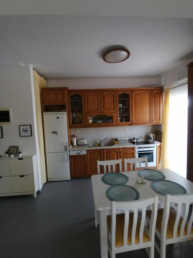 Elef Apartment Paralia Dionisiou Exterior foto